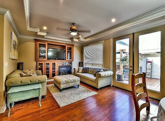 2nd image of 6949 196th St