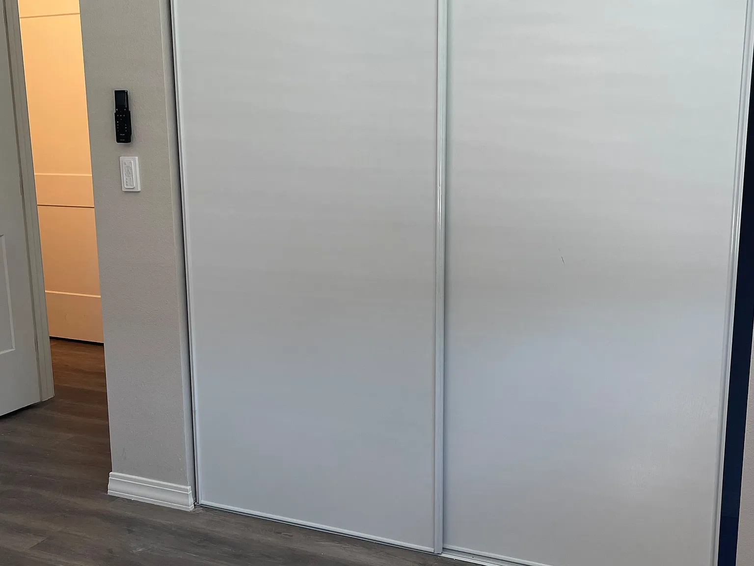 1 bed, 408 sqft, $2,200 — Photo 1