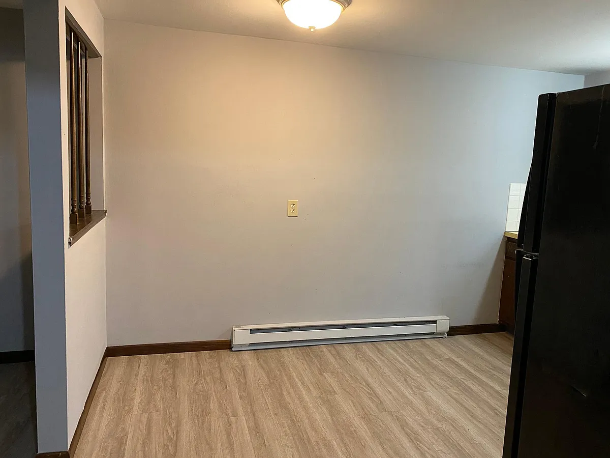 Building Photo - 1065 Delaware Rd #3