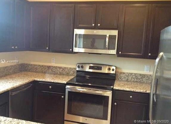 4th image of 12426 Emerald Creek Ct #12426