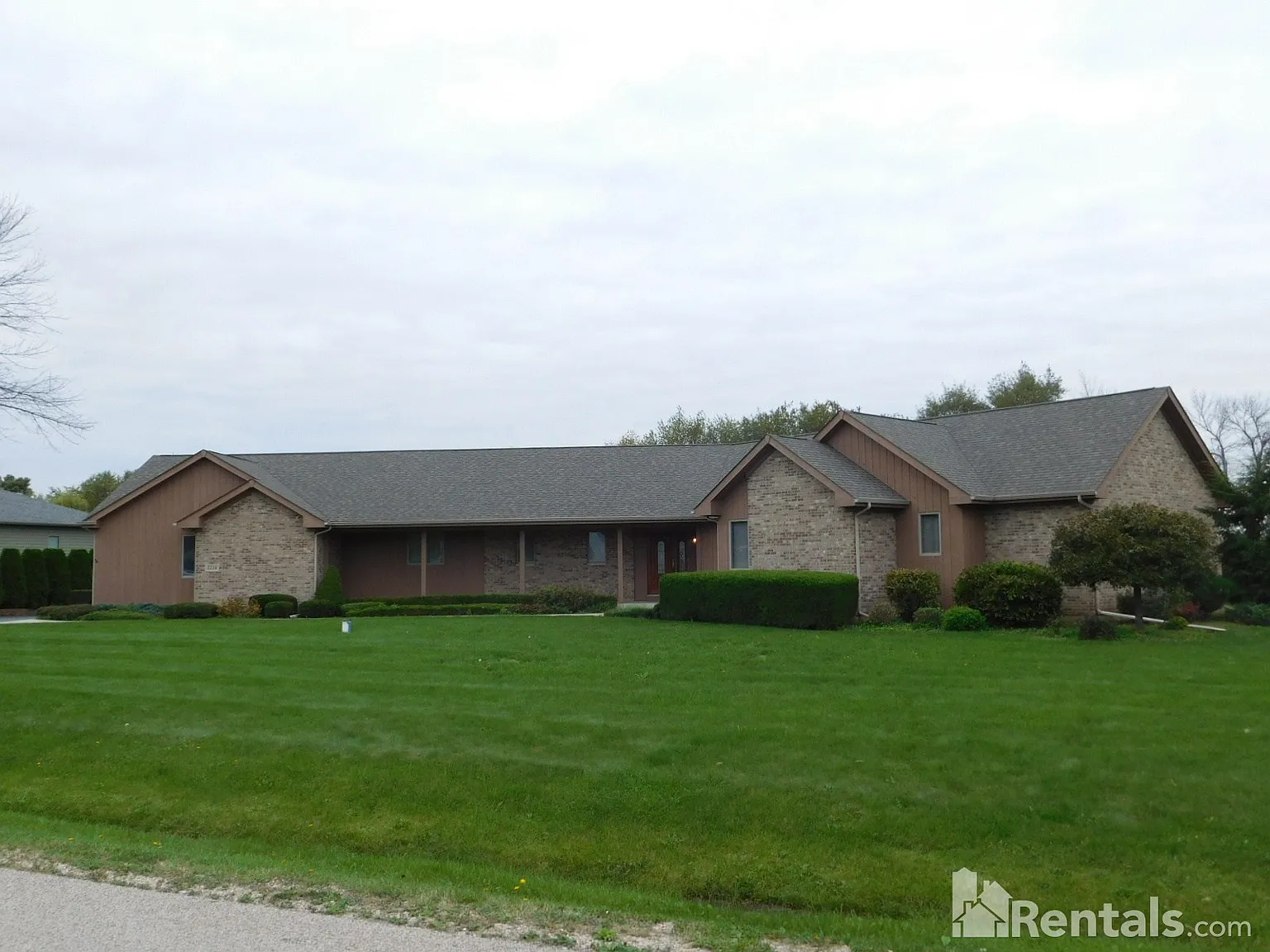 5118 Tall Oaks Dr photo 1