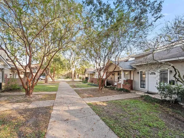 5626 Moorstone Dr, Baton Rouge, LA 70820