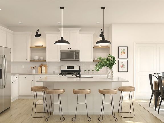 3rd image of 575 Cedarwood Trl