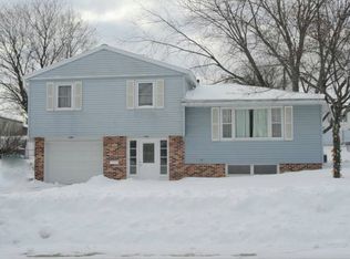 1916 23rd St NW, Rochester, MN 55901