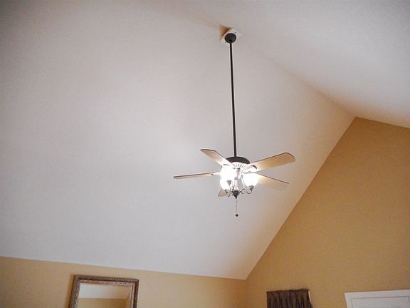 4th image of 134 Elwood Gordon Dr
