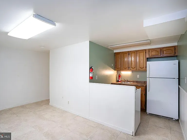 936 Taylor St #1/2 — Photo 5