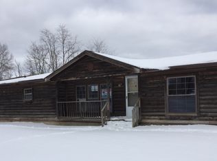 5617 Weller Rd, Gregory, MI 48137