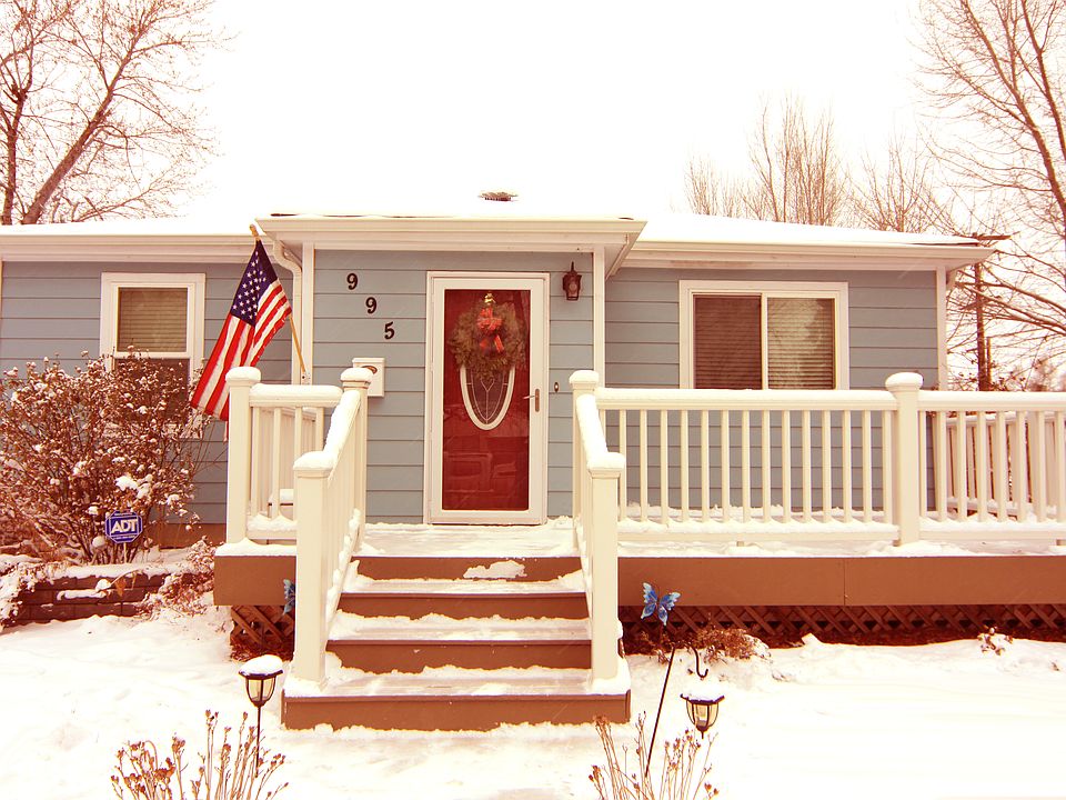 2nd image of 995 Hazel Ct