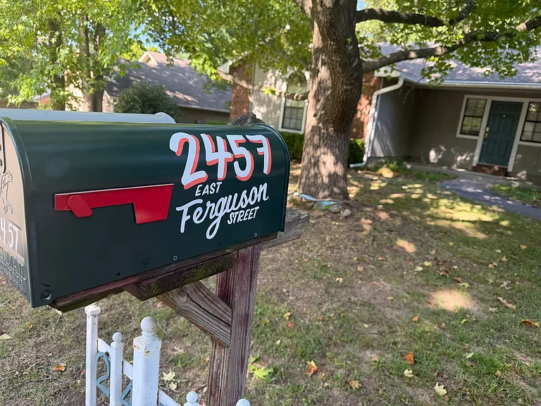 2457 E Ferguson Ave — Photo 1