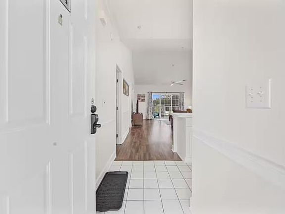 3rd image of 4868 Dahila Ct. #304