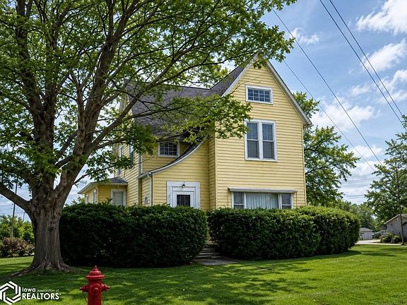 2nd image of 327 N Shuffleton St