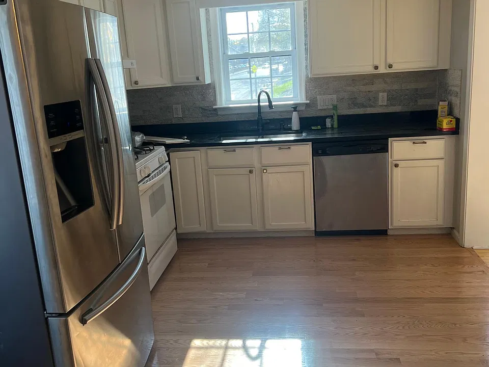 2 Guild St #2