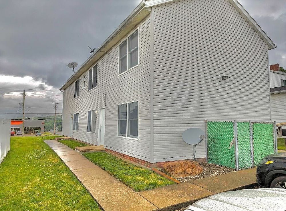 2031 Lincoln Way E, Massillon, OH 44647 Zillow