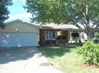 4 W Colorado Ct, Davenport, IA 52804