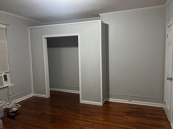 5th image of 1058 Crescent Ave