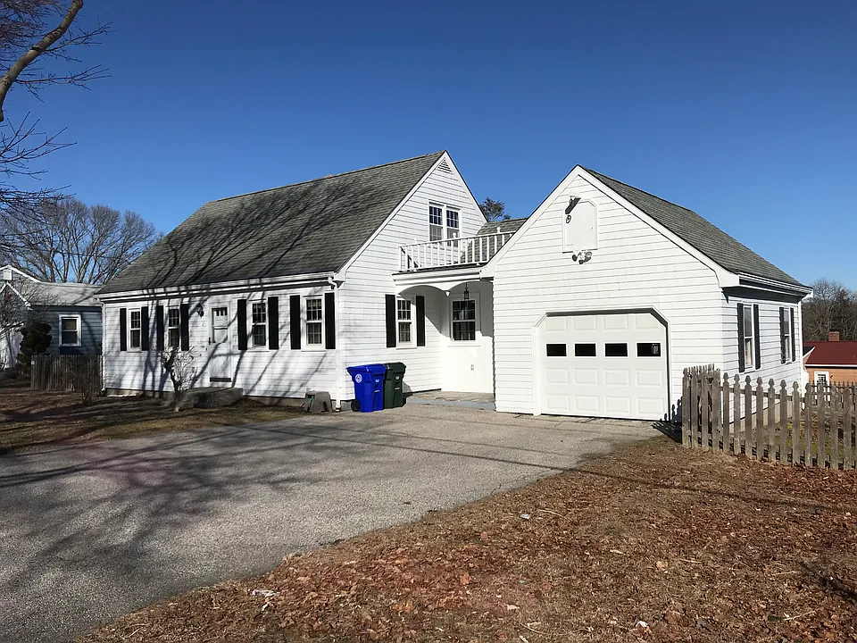 2 Villa Ave