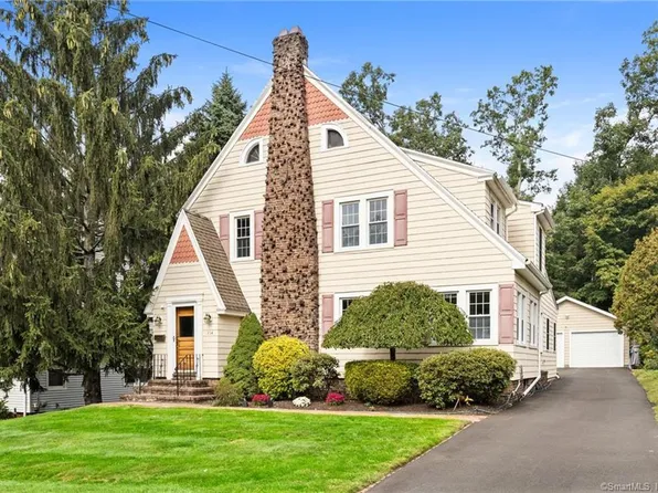 114 Ridgewood Avenue, North Haven, CT 06473
