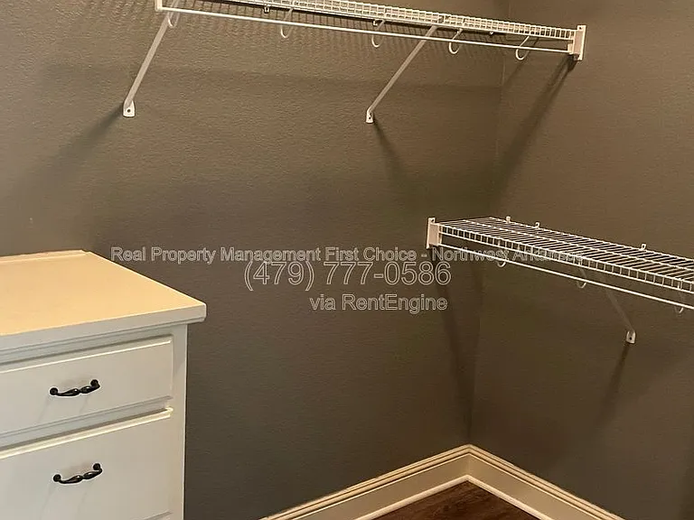 8763 Apple Gln — Photo 18
