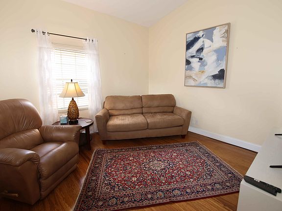 4th image of 454 NW Lismore Lane