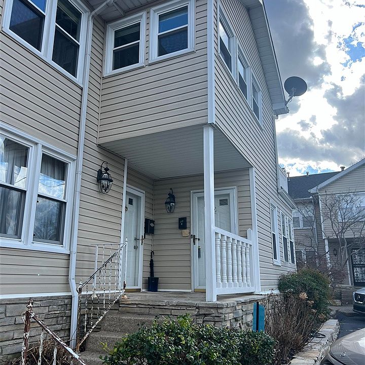 1st image of 562 E Main Ave APT B4
