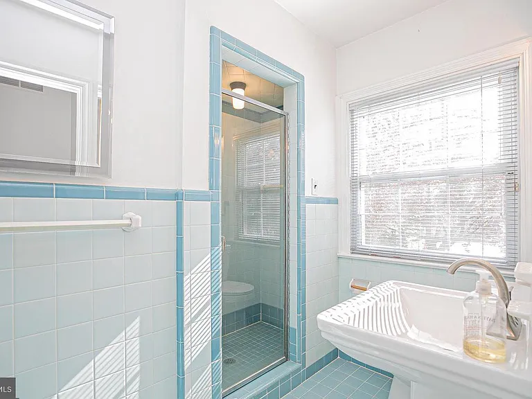 526 Williams Rd — Photo 15