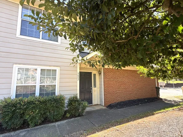 5803 Amity Springs Dr, Charlotte, NC 28212