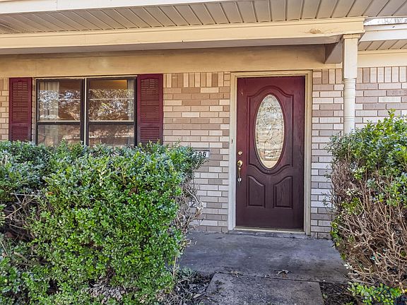 2nd image of 106 Sherwood Dr