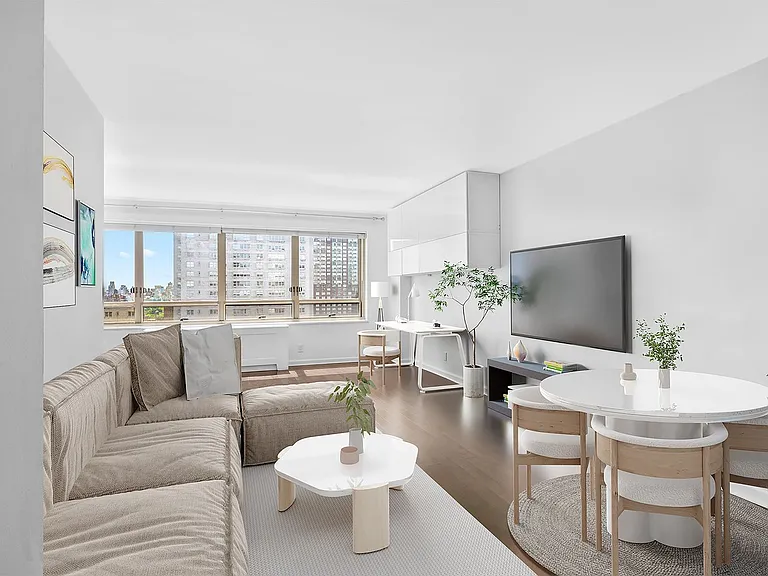 170 W End Ave #27R — Photo 1