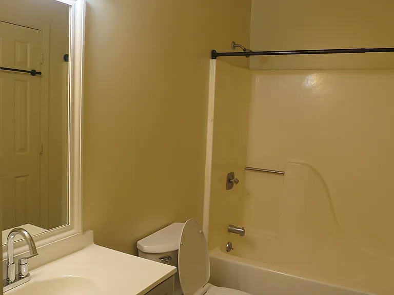 9019 Countryside Ln #D — Photo 20