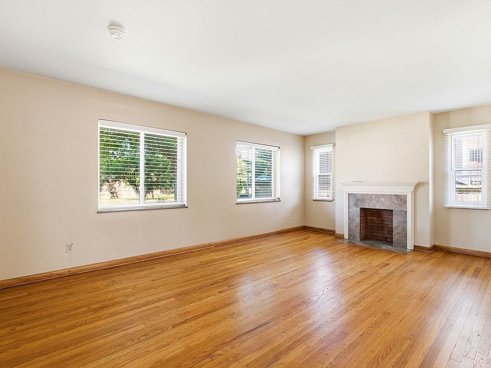 Living / family room.