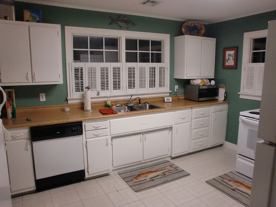 1st image of 1609 Cahill Dr