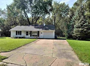 3065 9th St, East Moline, IL 61244