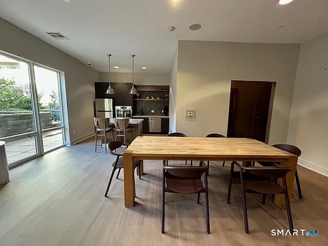 120A Towne St #512 — Photo 20