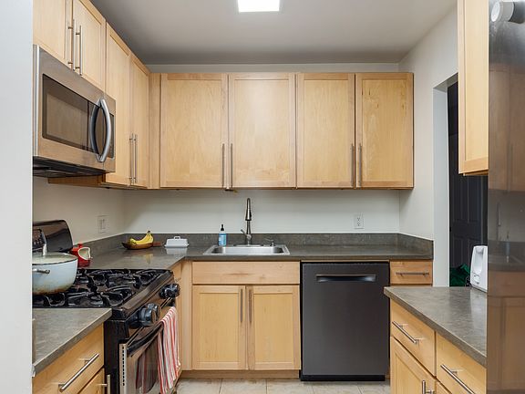 4th image of 163 Saint Nicholas Ave APT 6K