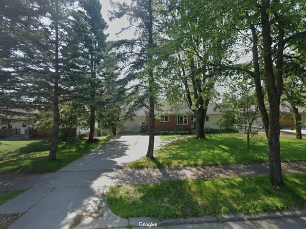 2724 E 8th St #1, Duluth, MN 55812