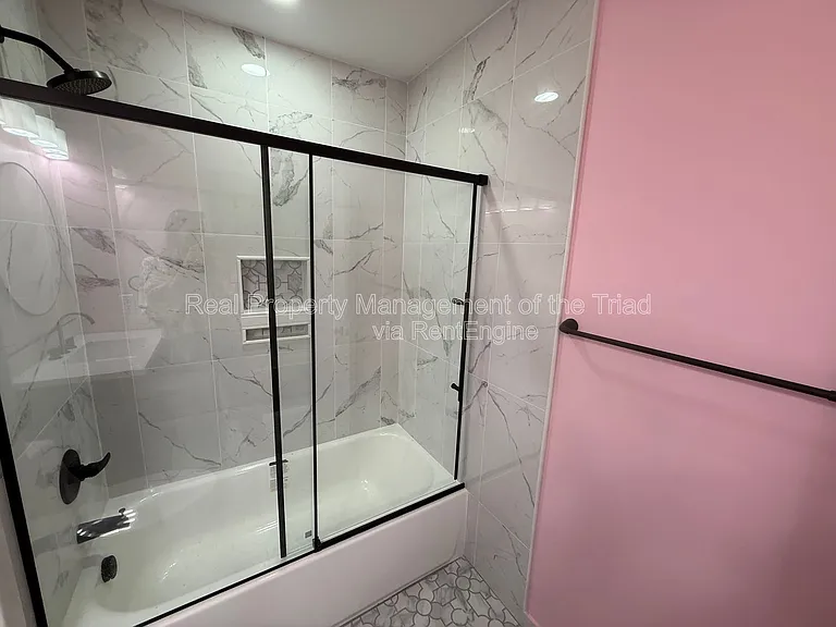 1226 Hoover Ave — Photo 14