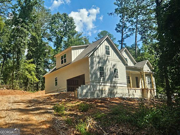 2nd image of 560 Fortson Rd
