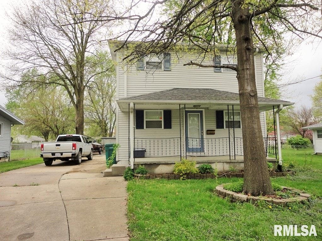 625 N Lawn Ave, Taylorville, IL 62568 Zillow