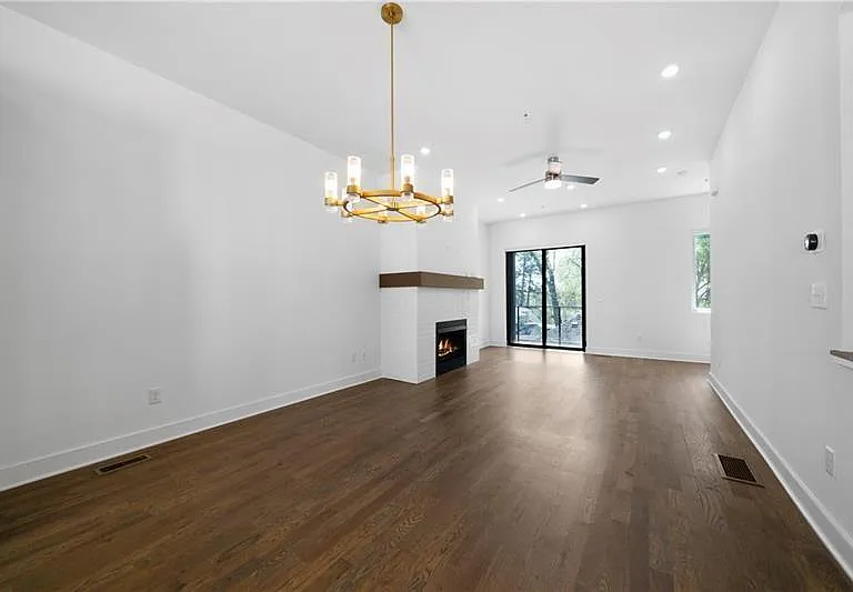 2347 Hosea L Williams Dr NE #14 — Photo 13