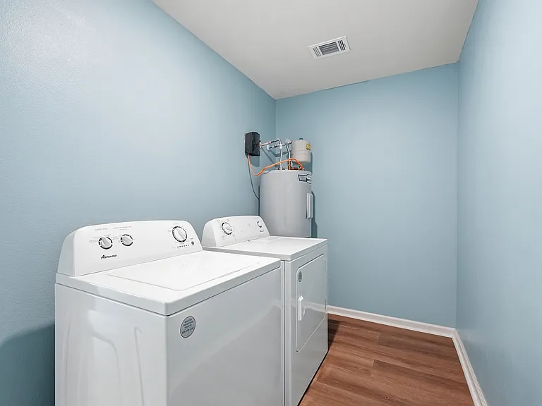 136 Pfitzer Ct — Photo 28