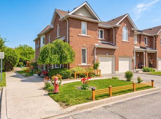 6050 Bidwell Trl #67, Mississauga, ON L5V 1V6