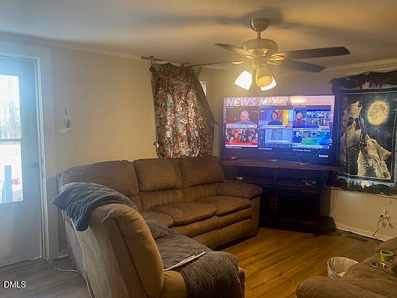 4th image of 2250 W River Rd