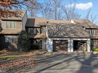 73 Hawk Valley Ln, Denver, PA 17517