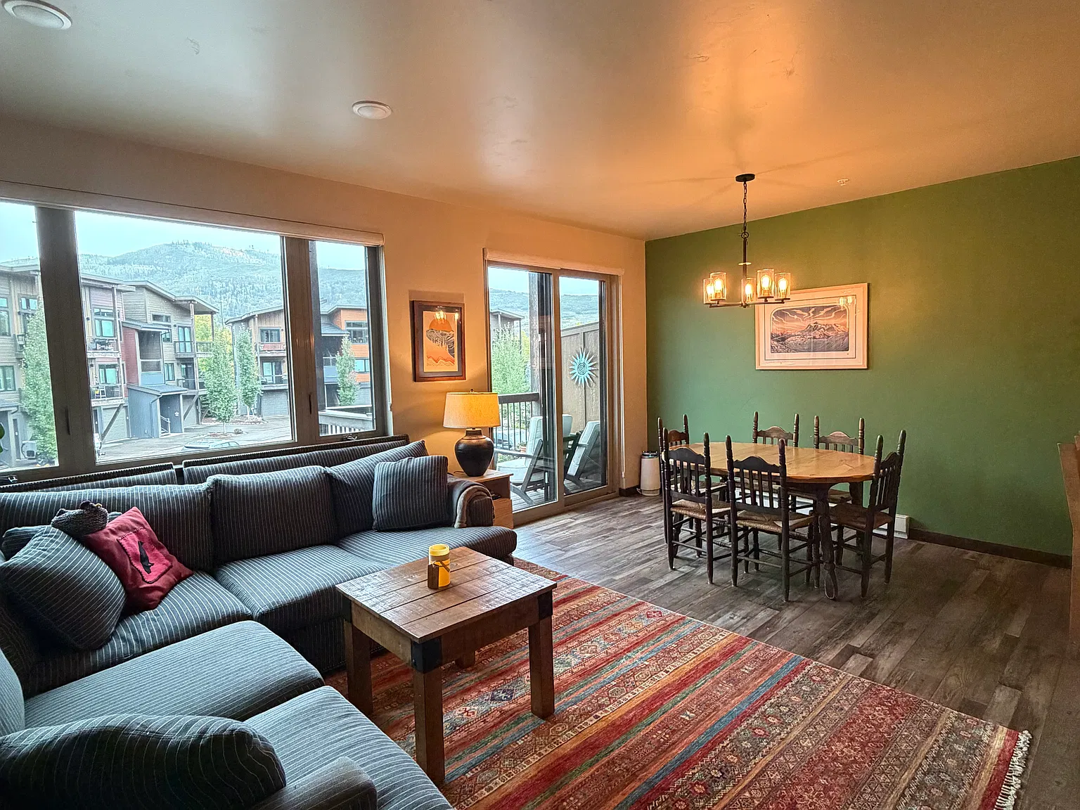 2 bed, 900 sqft, $2,800 — Photo 1