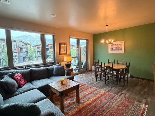 340 Fox Springs Cir Unit 203, Steamboat Springs, CO 80487