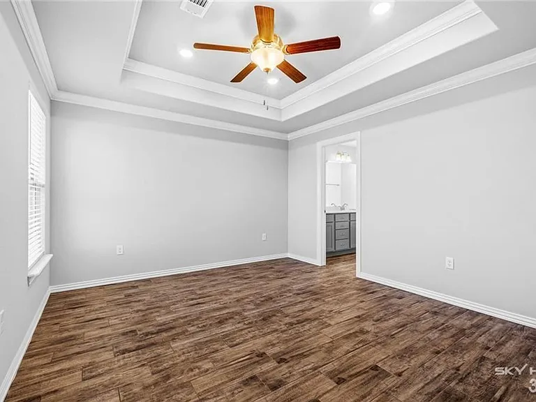 64 N Benchmark Ln — Photo 14