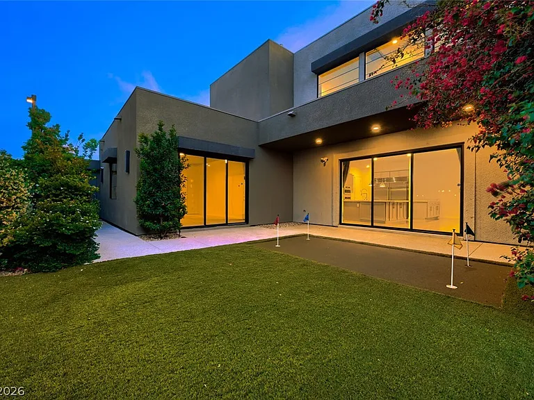 10334 Jade Gardens Dr — Photo 20