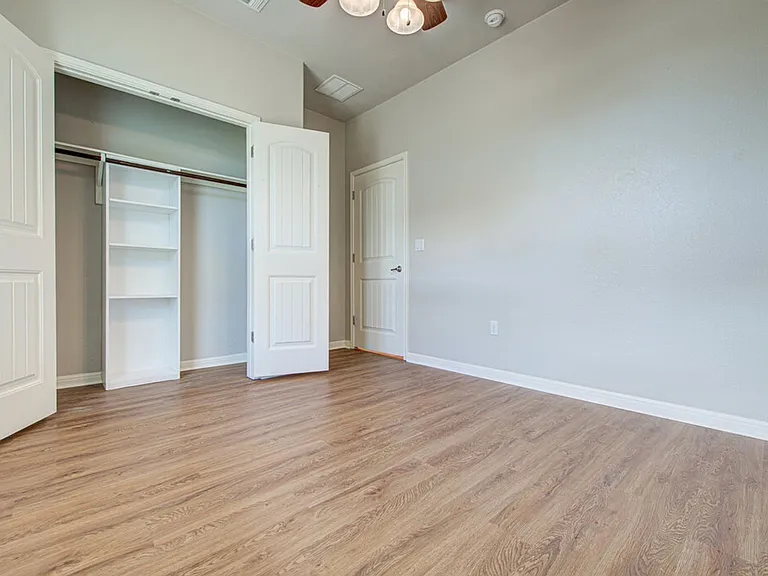 8816 Blaze Dr — Photo 6