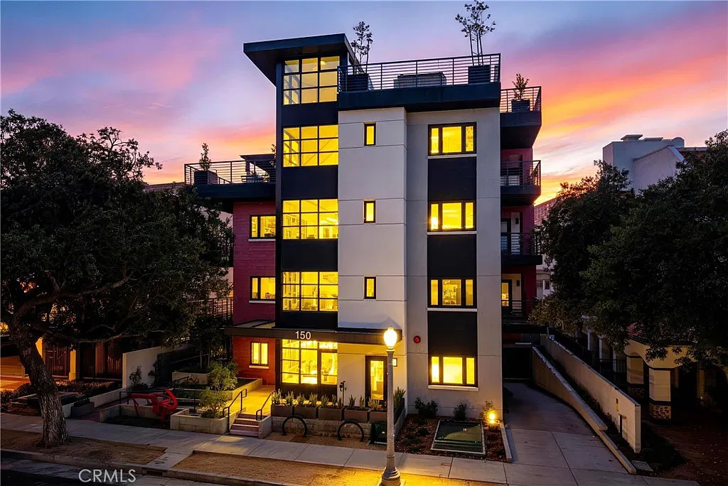 2 bed, 1240 sqft, $4,800 — Photo 2