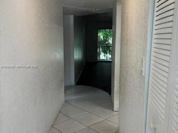 7831 Colony Cir N APT 201, Fort Lauderdale, FL 33321
